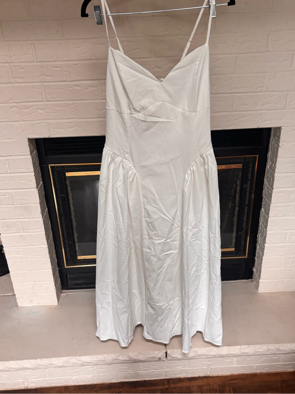 Elegant White Spaghetti-Strap Midi Dress